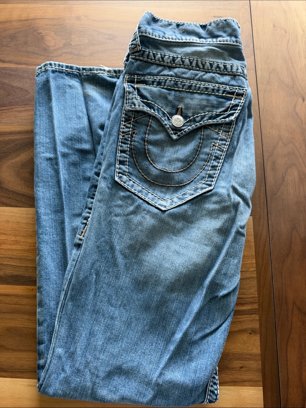 Light Blue Women's Jeans - Classic Pocket Stitch